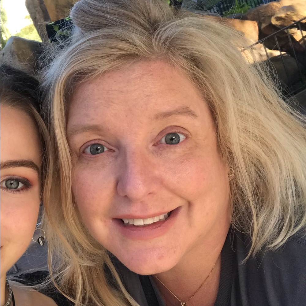 Meet your Posher, Stacy